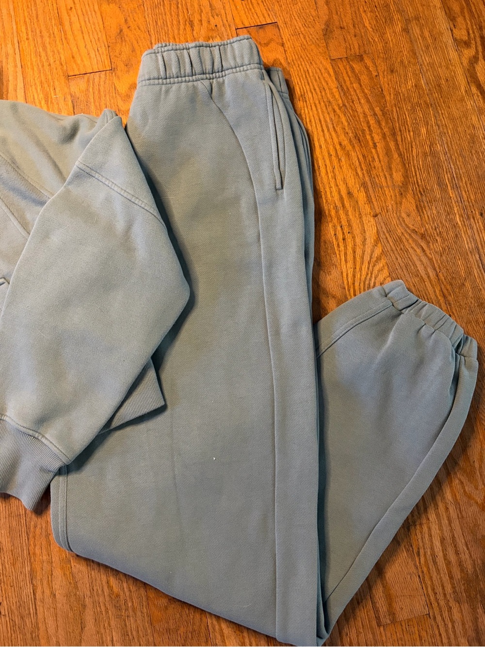 Lululemon Athletica Scuba Half-Zip & Jogger Set - Picture 5 of 7
